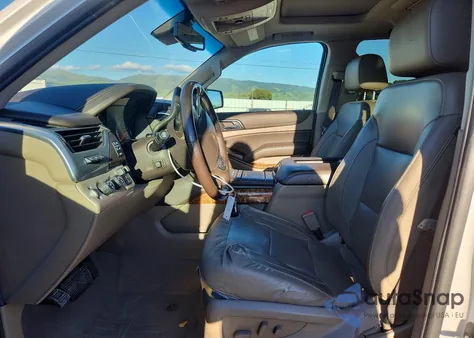 2020 Chevrolet Tahoe K1500 Premier z USA, uszkodzony, nr VIN 1GNSKCKC5LR220804